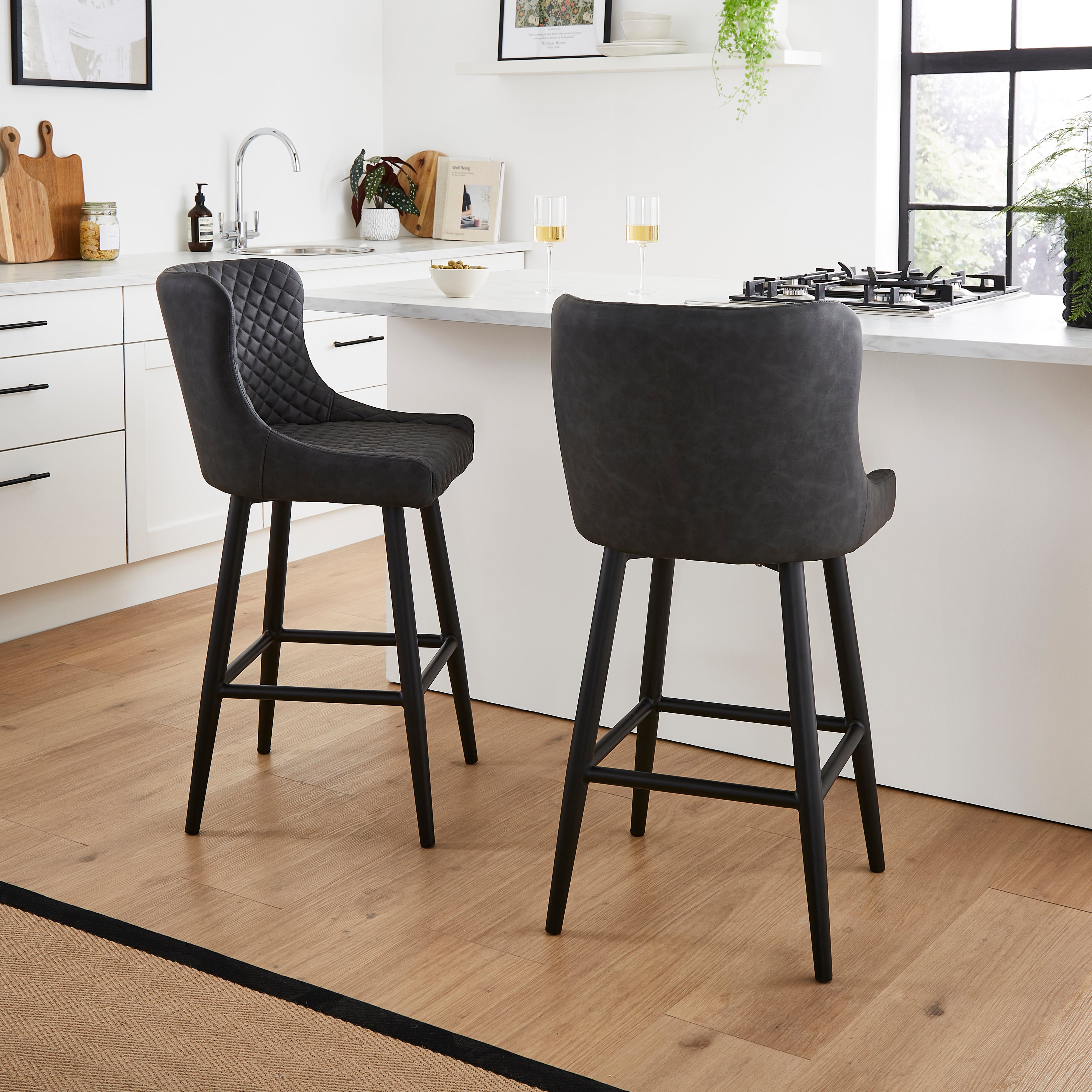 Montreal Counter Height Bar Stool Faux Leather Black