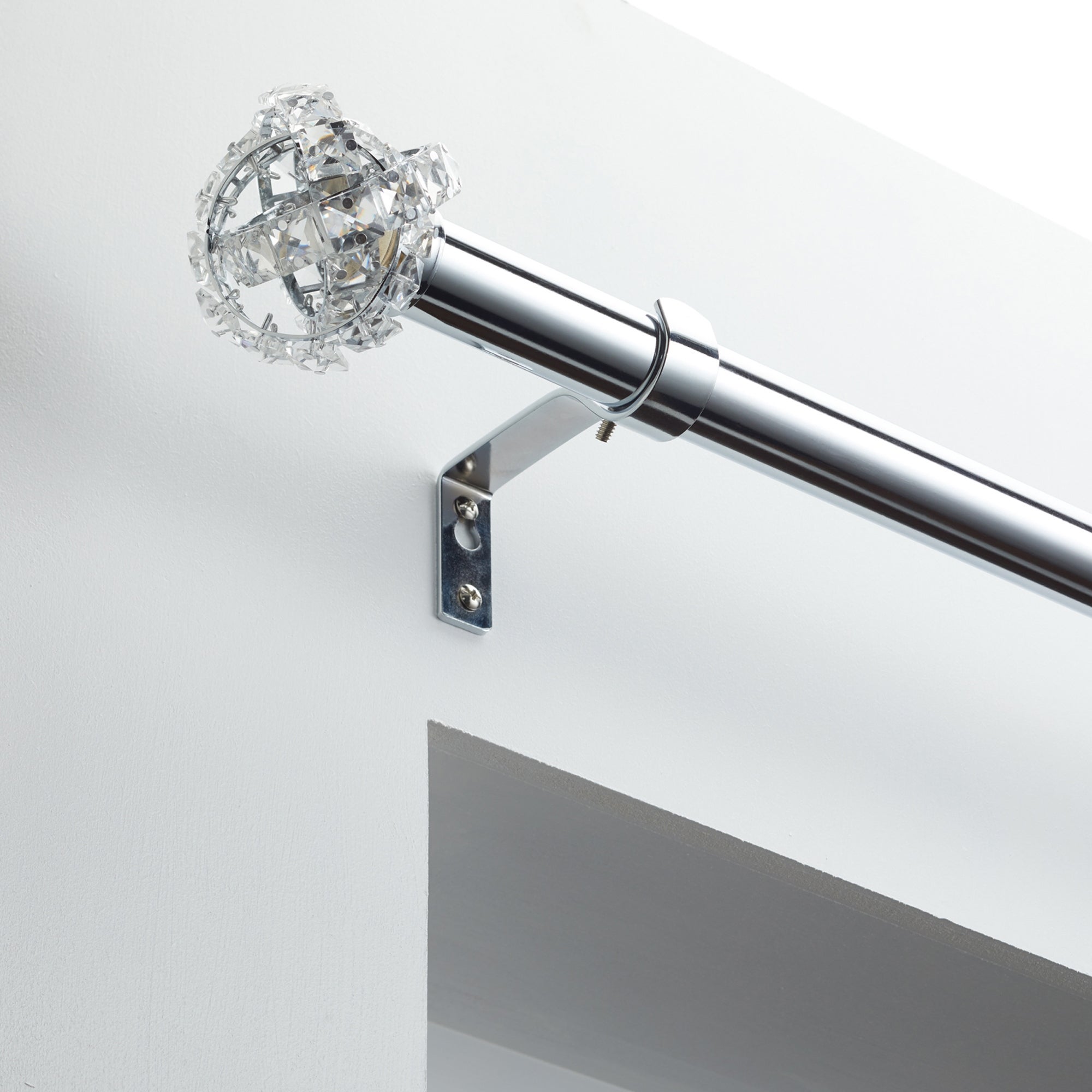 Cecilie Extendable Metal Curtain Pole with Rings