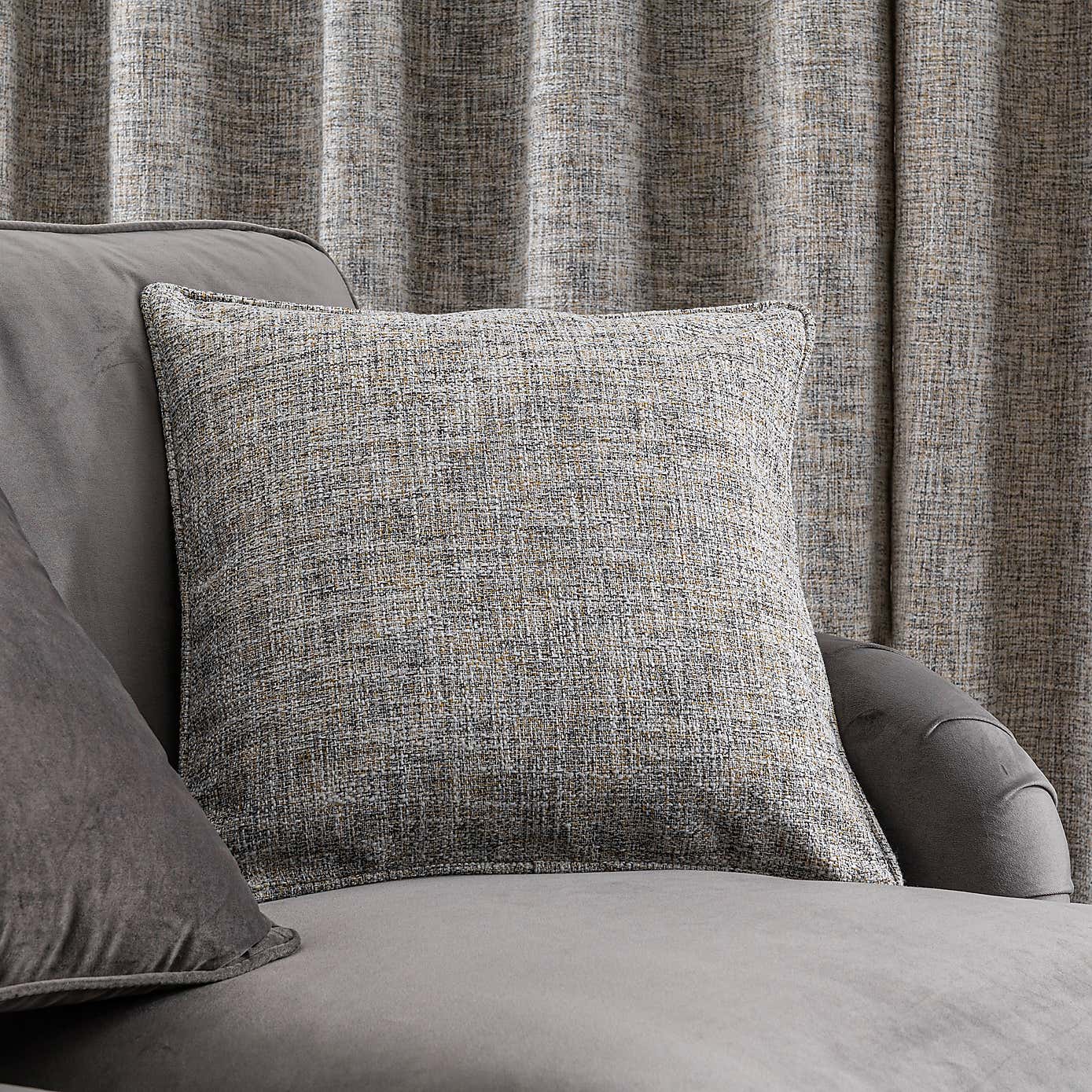 Carousel zoom image position 6 of 7