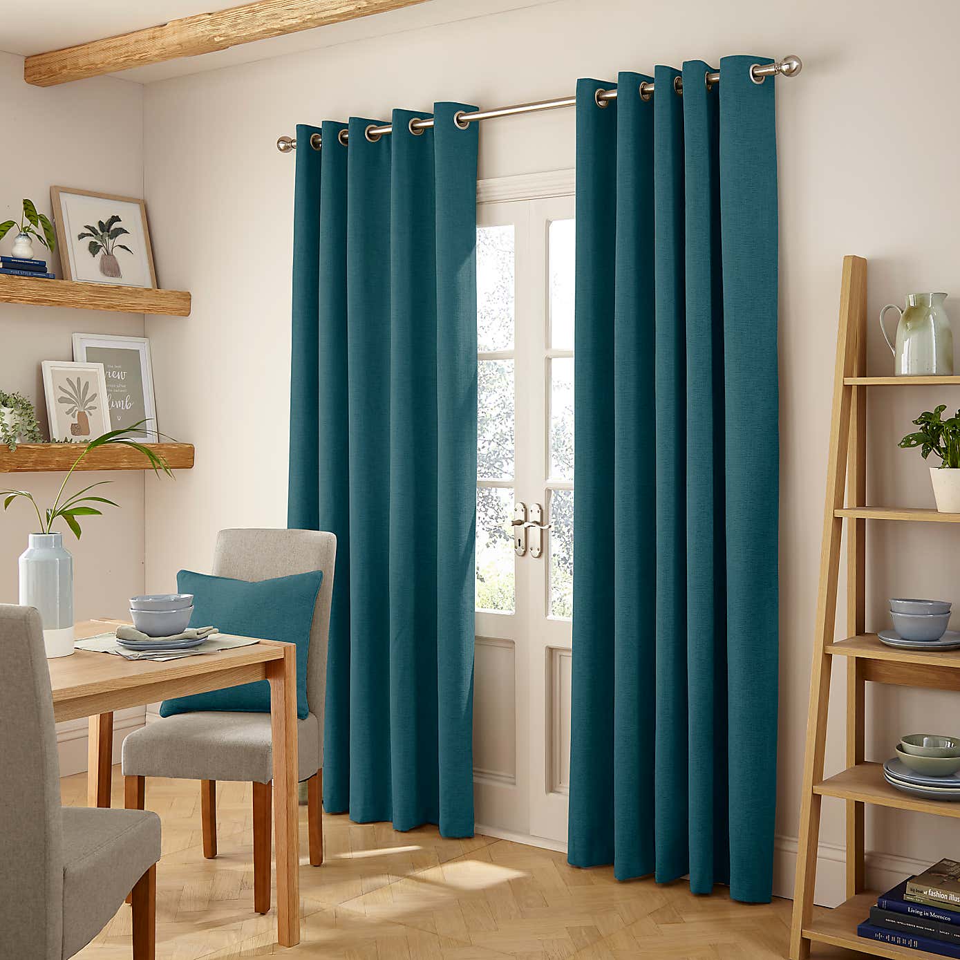 Carousel zoom image position 2 of 6