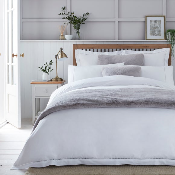 Dunelm white bed online throws