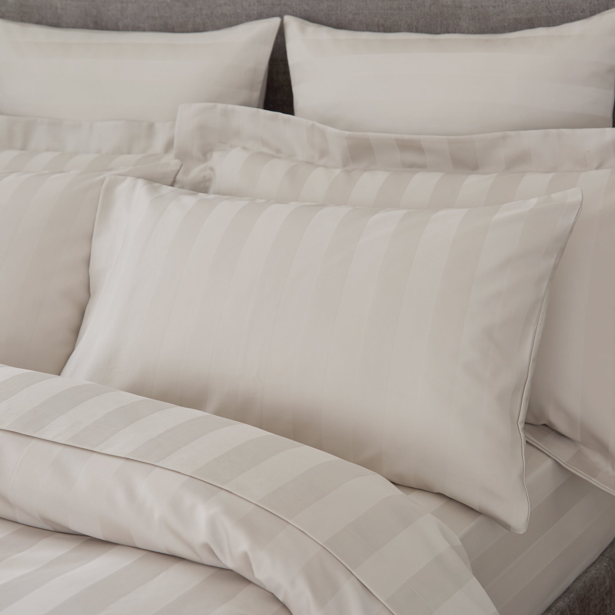 Hotel Cotton 230 Thread Count Stripe Standard Pillowcase Pair Brownwhite
