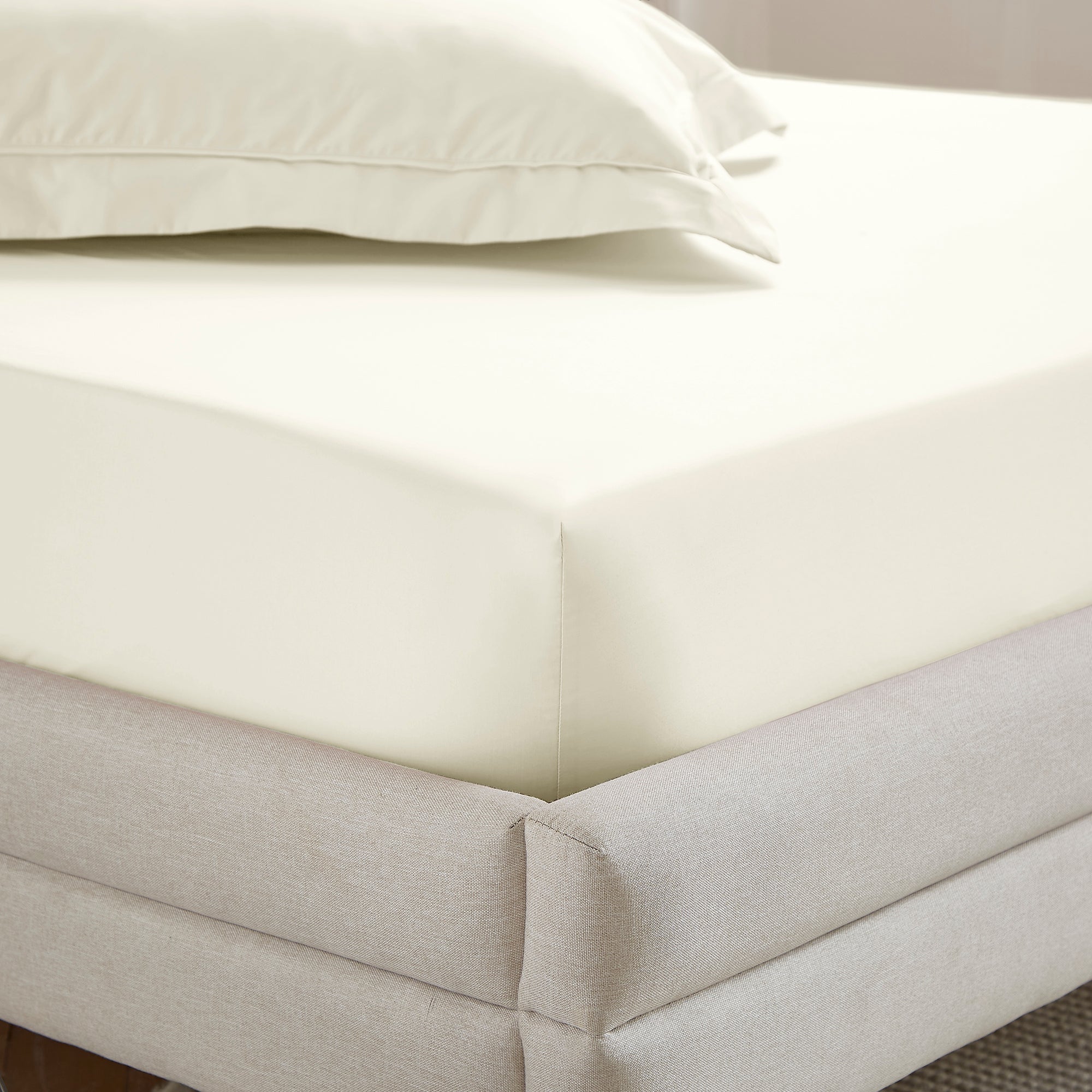 Dorma Egyptian Cotton 400 Thread Count Percale Fitted Sheet Cream