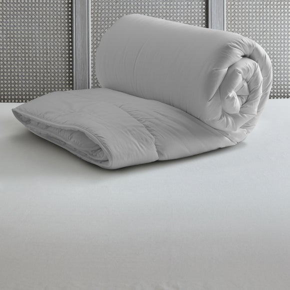 Dunelm anti allergy zipped duvet clearance protectors