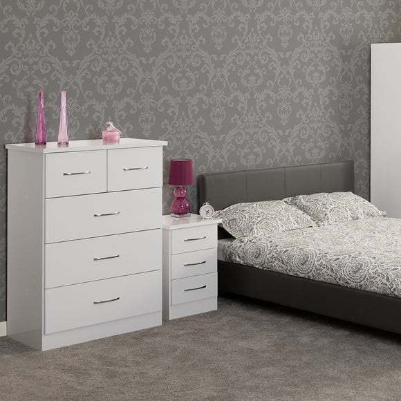 Nevada 3 drawer grey deals bedside table