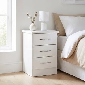 Nevada 3 Drawer Bedside Table