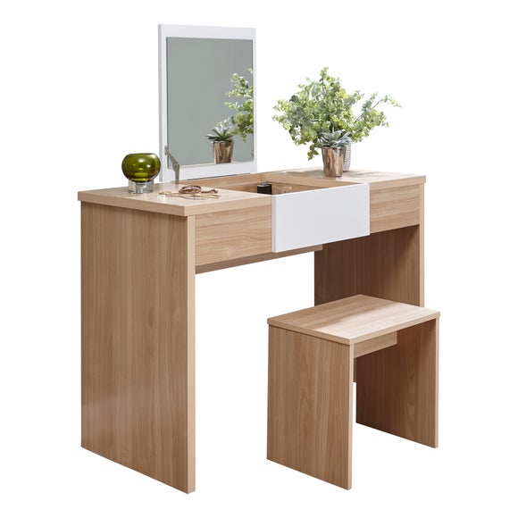  Dunelm