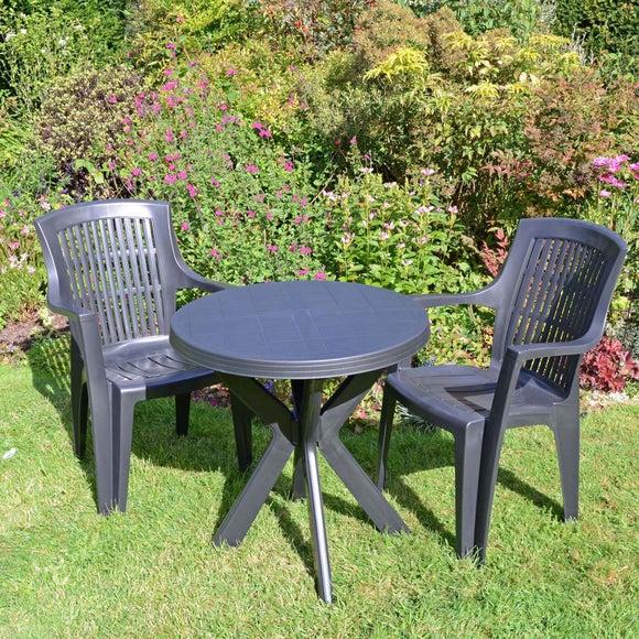 Cheap plastic garden table and online chairs