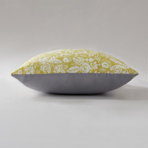 Carousel navigation image position 4 of 5