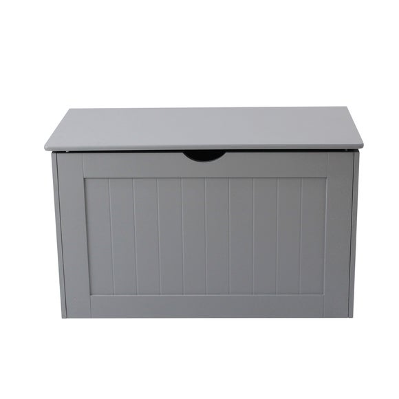 White shaker blanket discount box