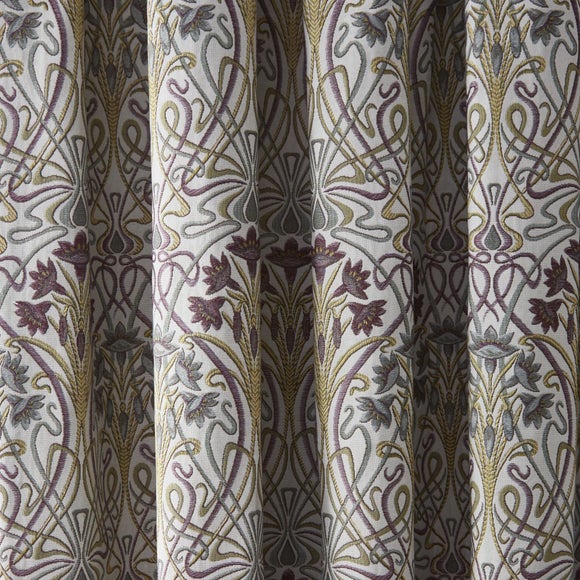 Carousel navigation image position 3 of 9