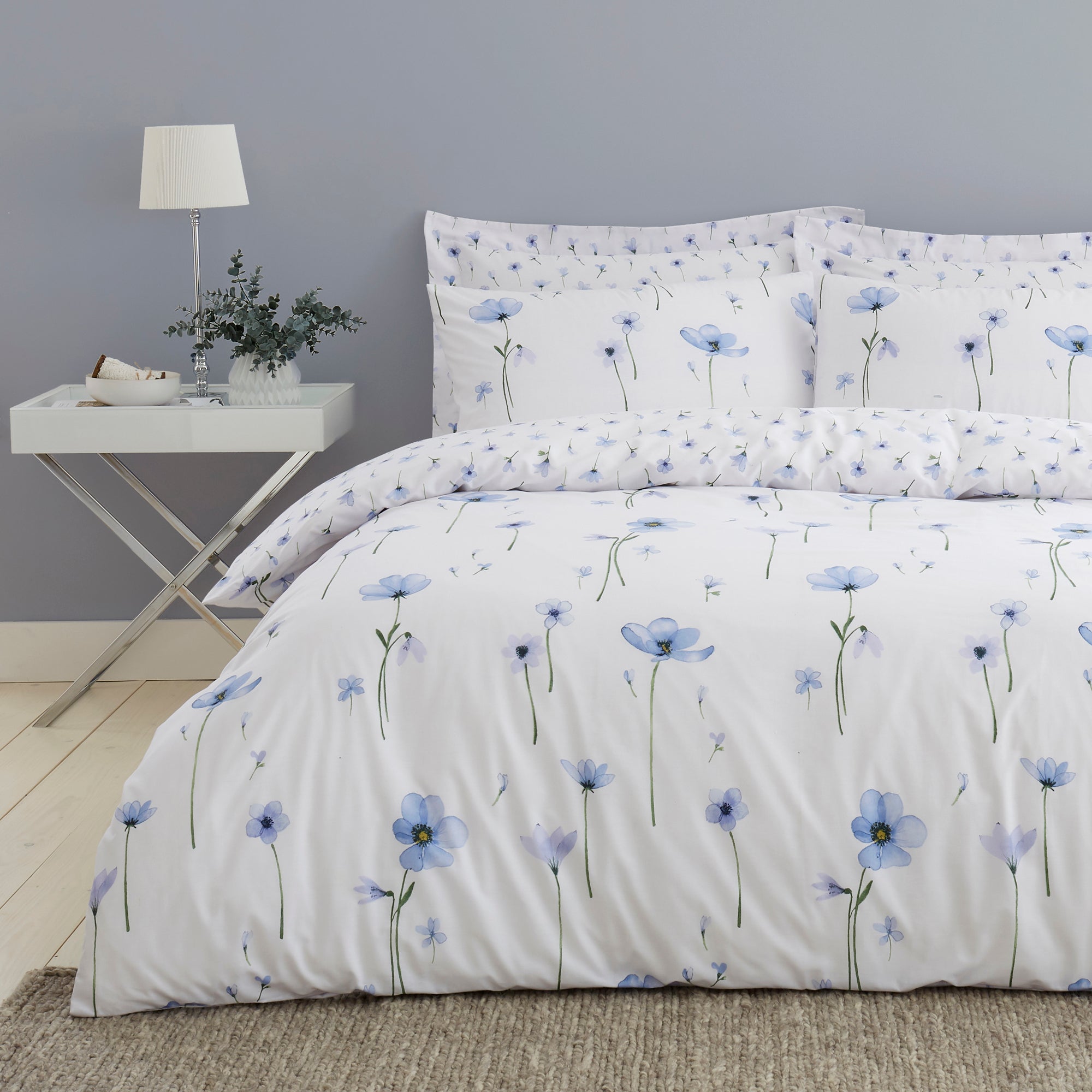 Maddie Blue Floral Reversible Duvet Cover And Pillowcase Set White And Blue