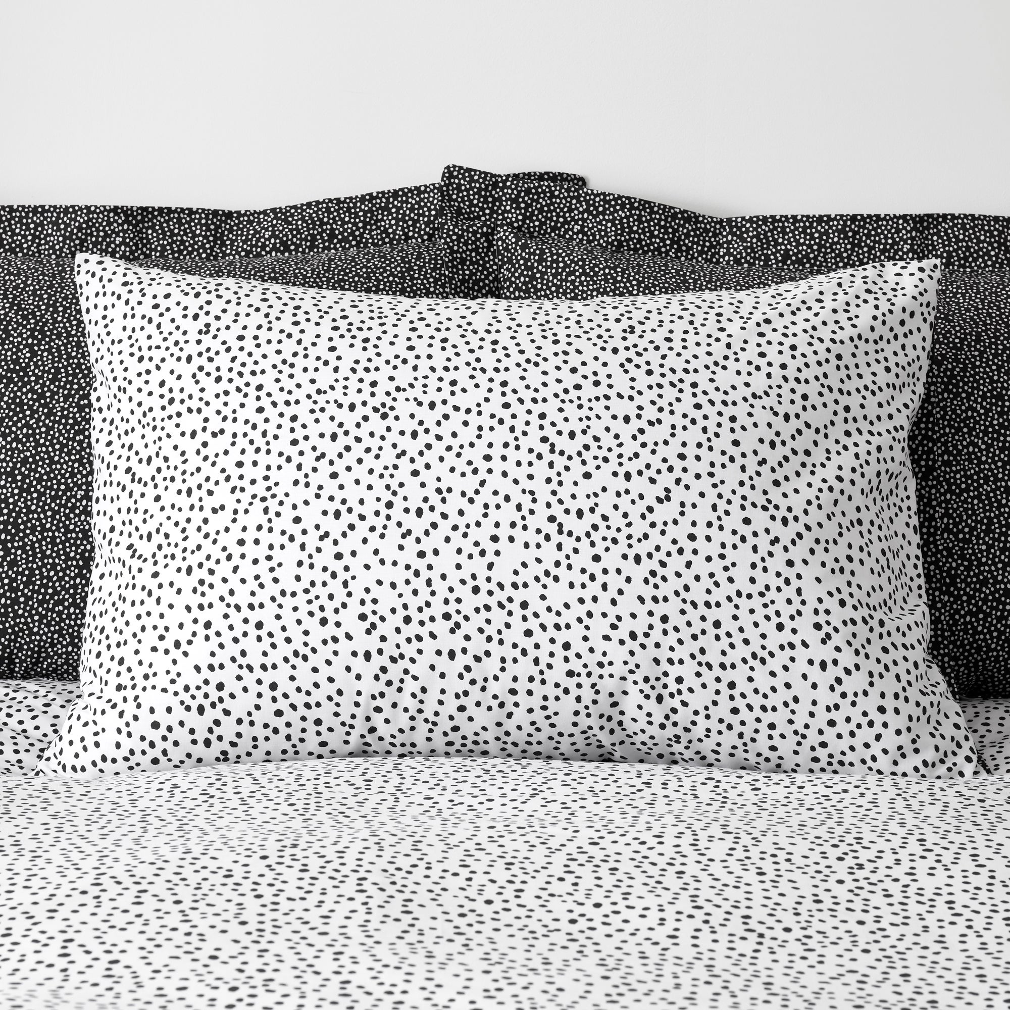 Dottie Black and White Duvet Cover and Pillowcase Set | Dunelm