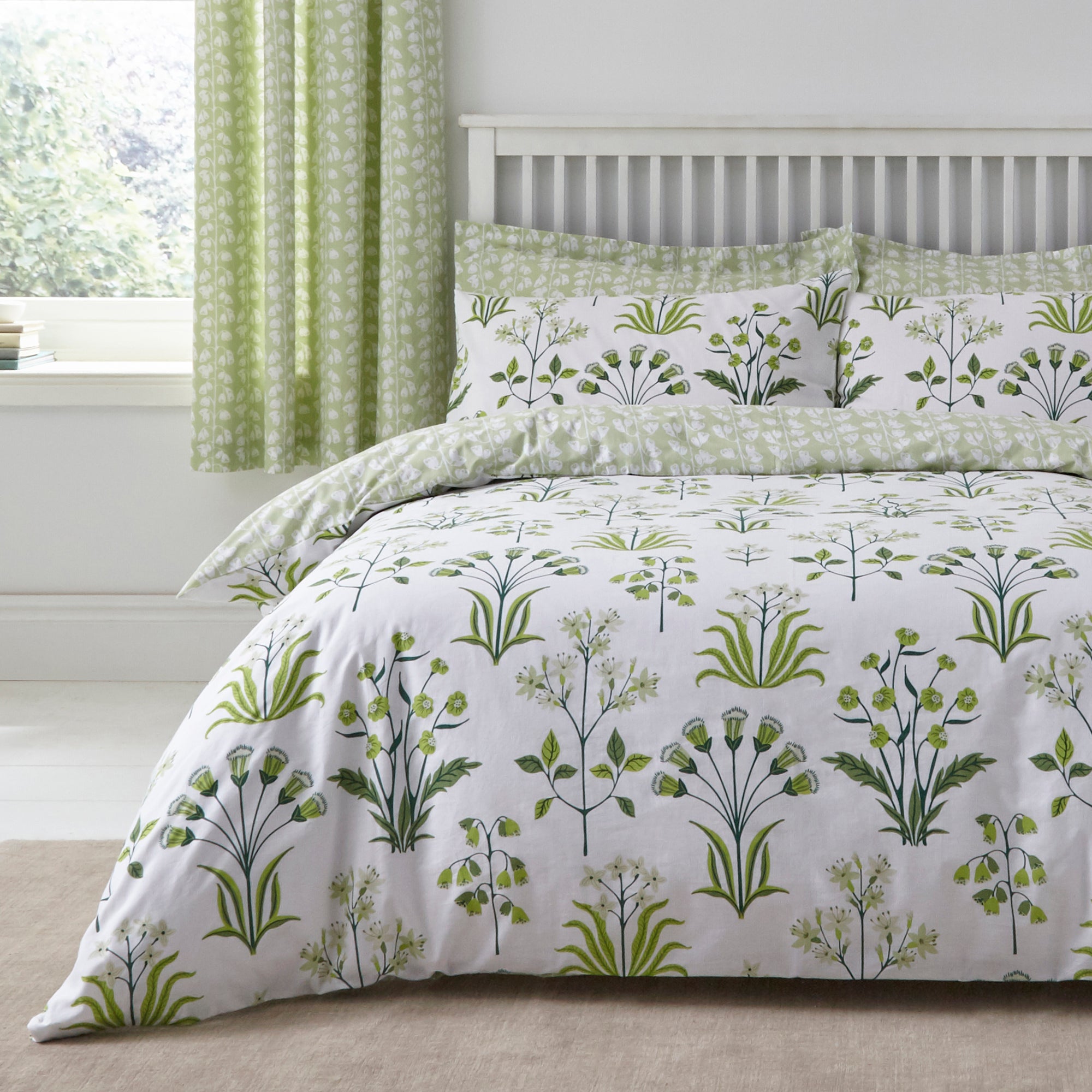 Florentina Green 100 Cotton Reversible Duvet Cover and Pillowcase Set