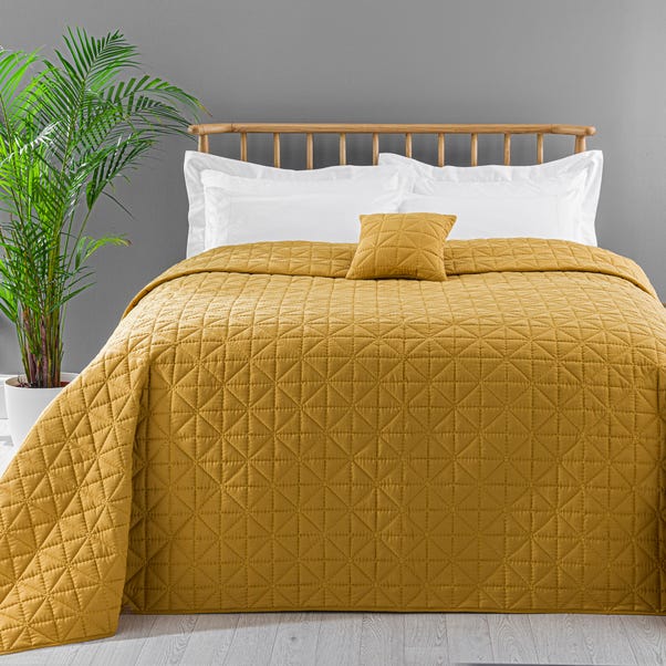 Lars Quilted Yellow Bedspread  undefined