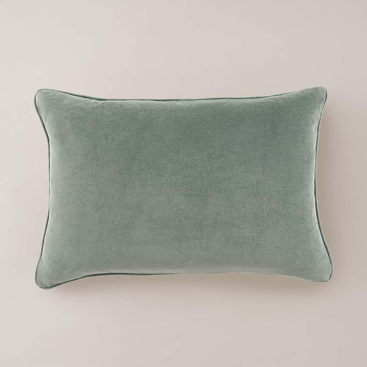 Carousel zoom image position 2 of 4