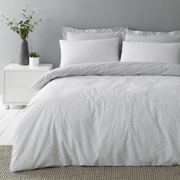 grey duvet cover and pillowcase set