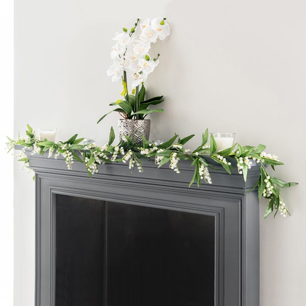 Artificial White Lily Garland image 1 of 4
