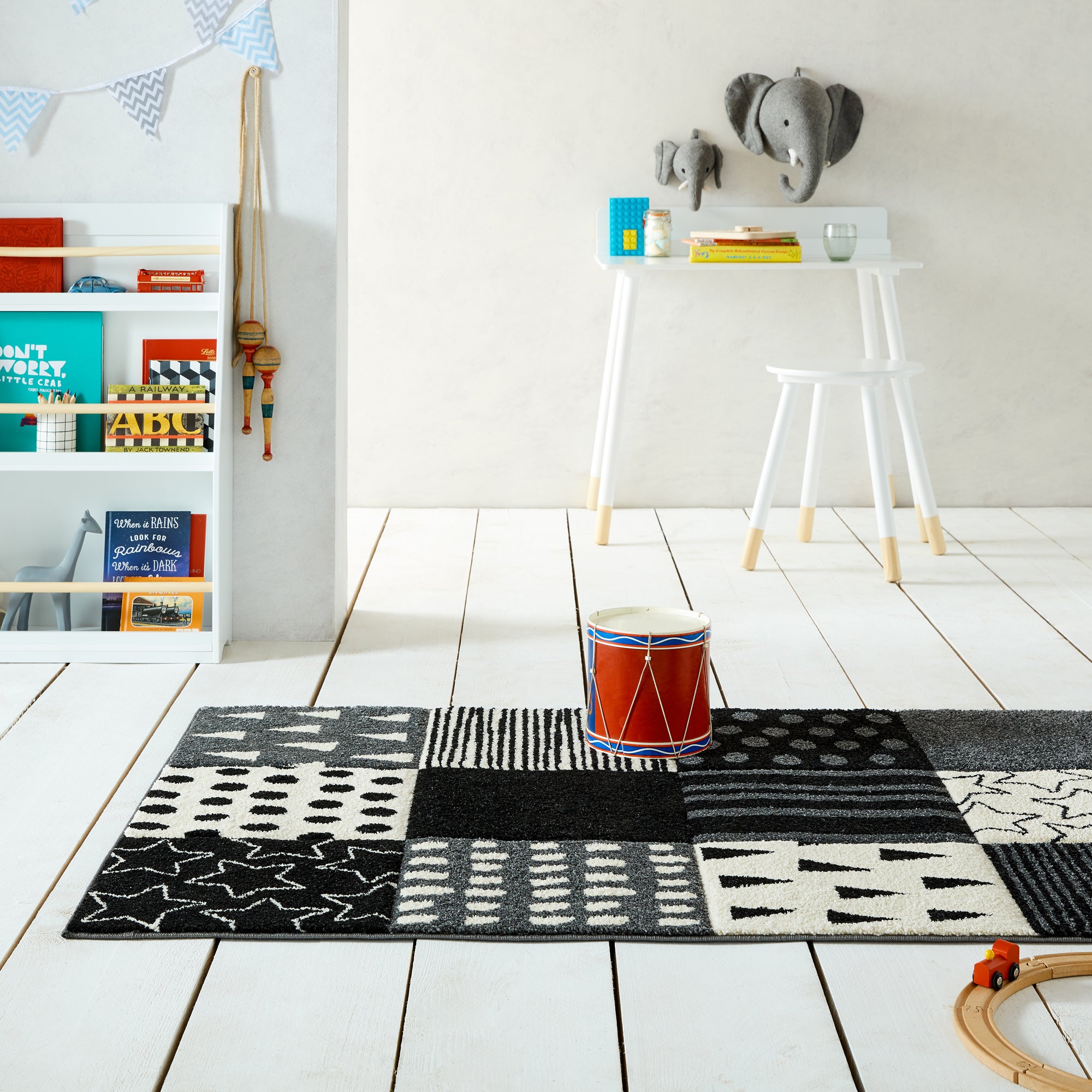 Alby Patchwork Rug Black And White