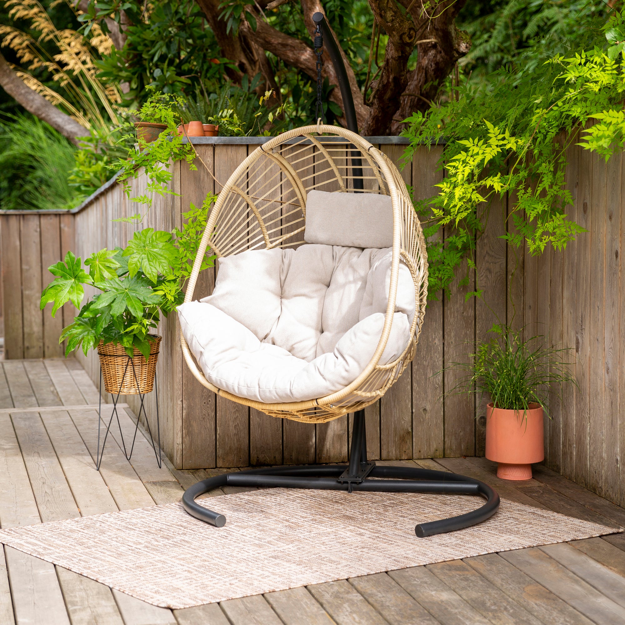 Singapore Hanging Egg Chair |