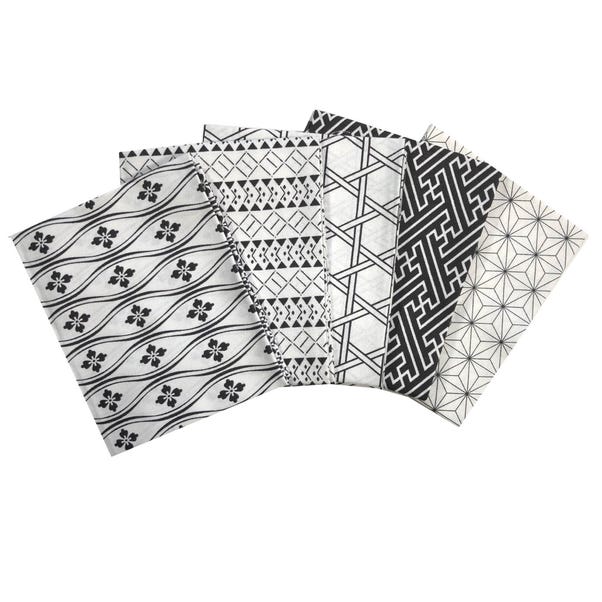 Pack of 5 Black and White Medley Pattern Fat Quarters Black and white
