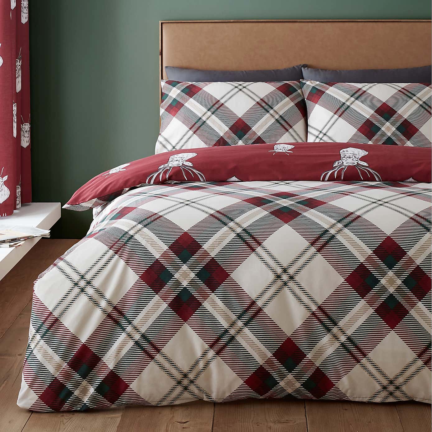 Carousel zoom image position 3 of 5