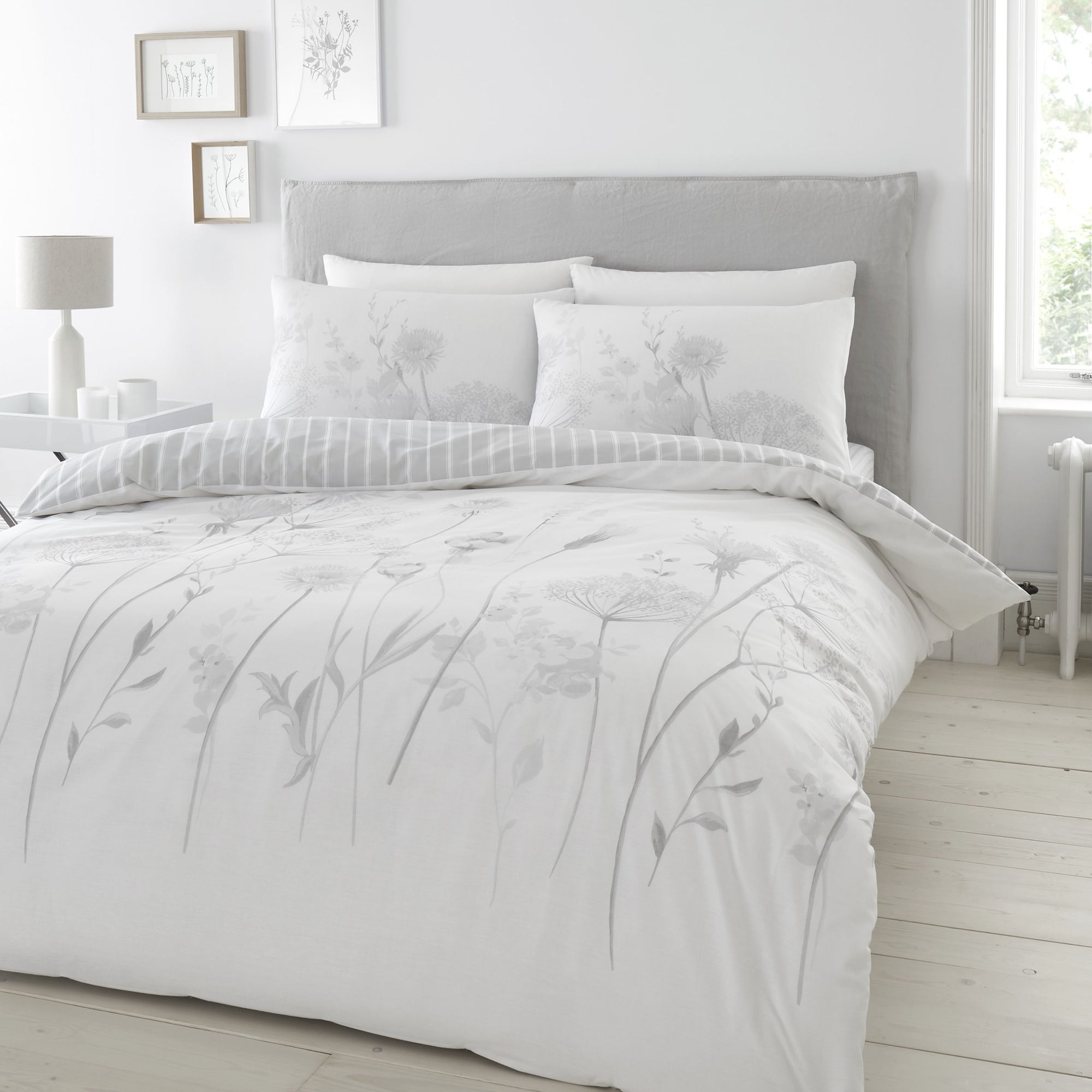 Catherine Lansfield Meadowsweet Floral White Reversible Duvet Cover and ...