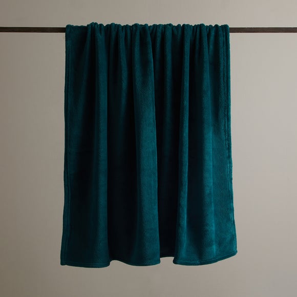 Dunelm Green 130x180cm Soft Fleece Throw Blanket