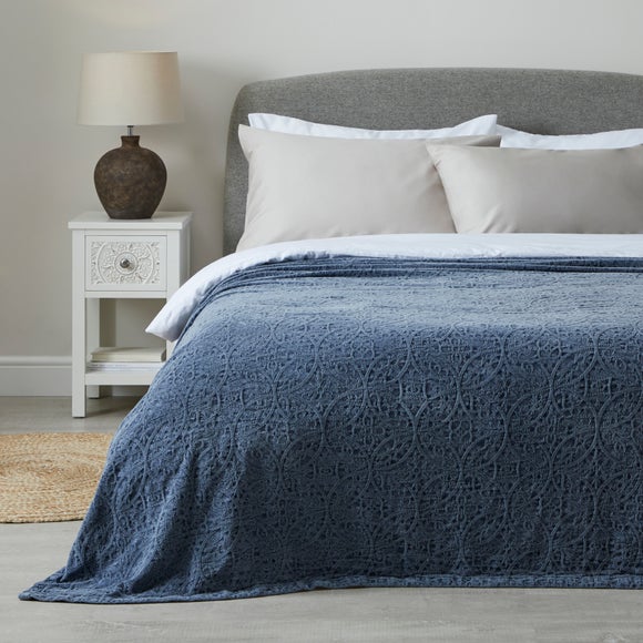 chenille quilt cover spotlight