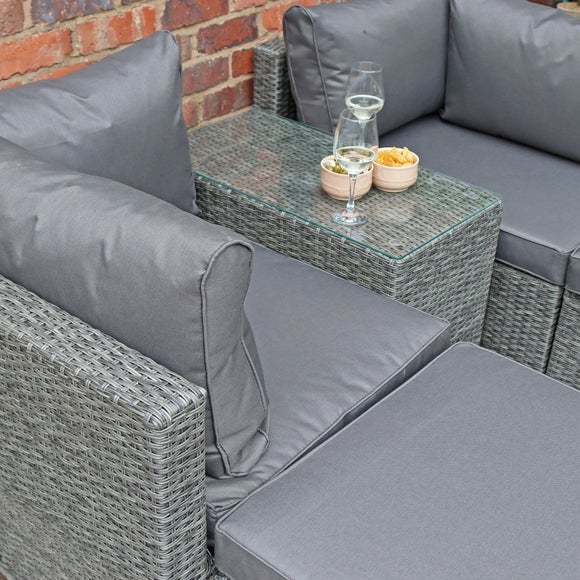 Carousel navigation image position 3 of 8