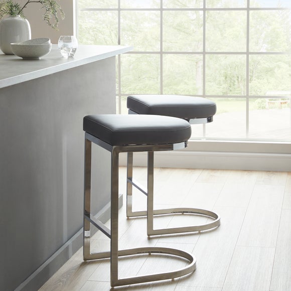 Dunelm store high stools