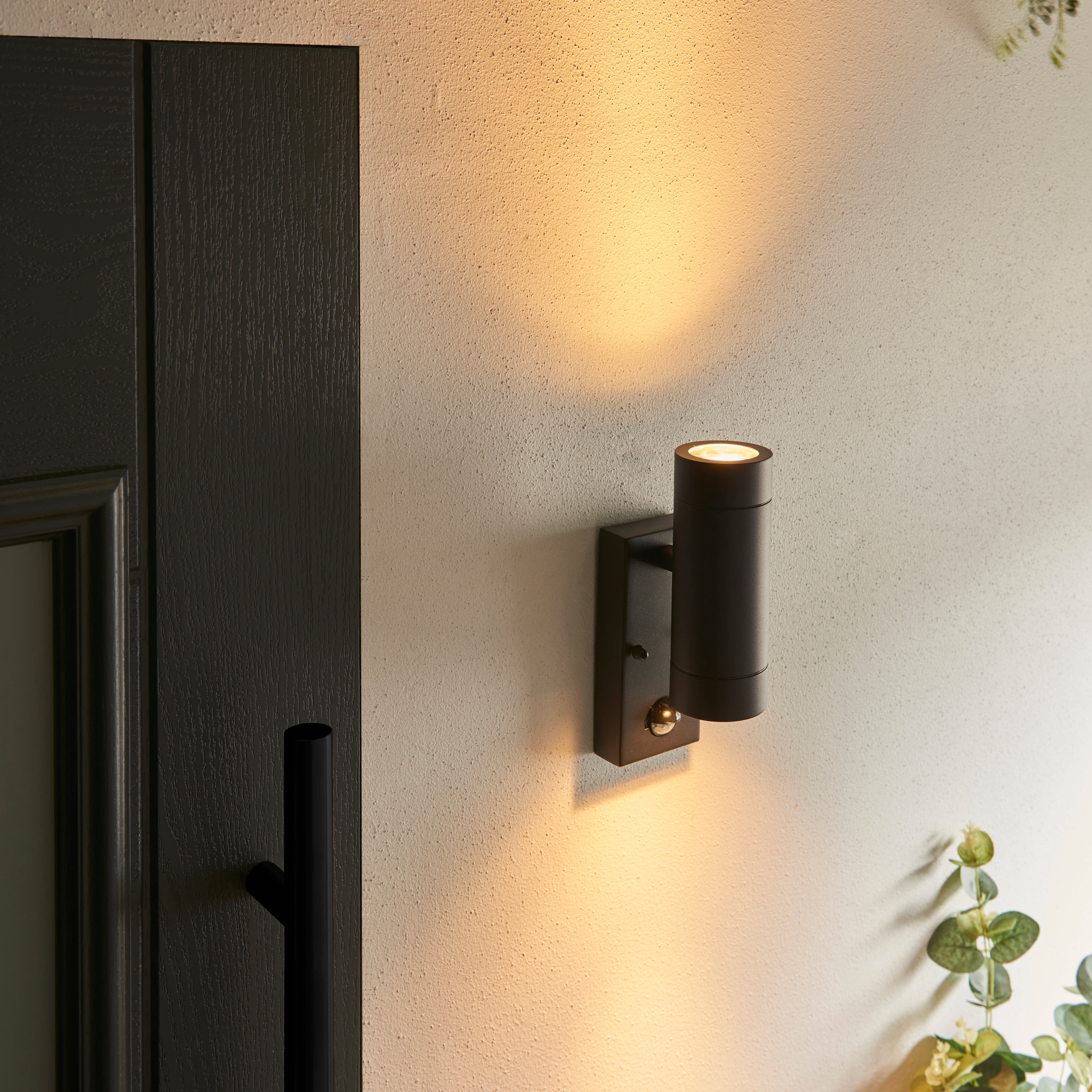 Billy PIR Sensor Outdoor Wall Light