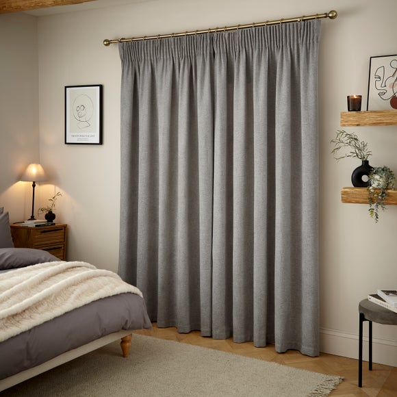 Carousel navigation image position 4 of 6