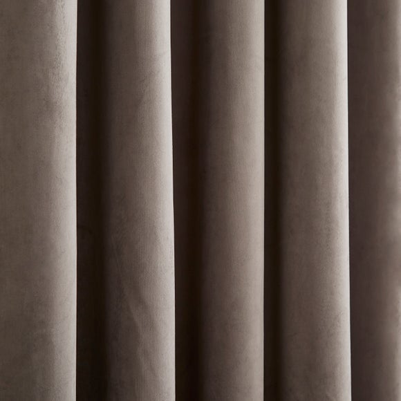 Carousel navigation image position 3 of 8