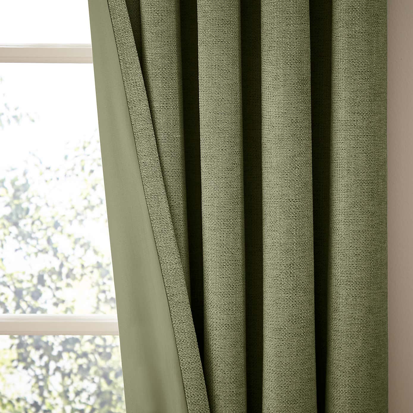 Carousel zoom image position 3 of 6