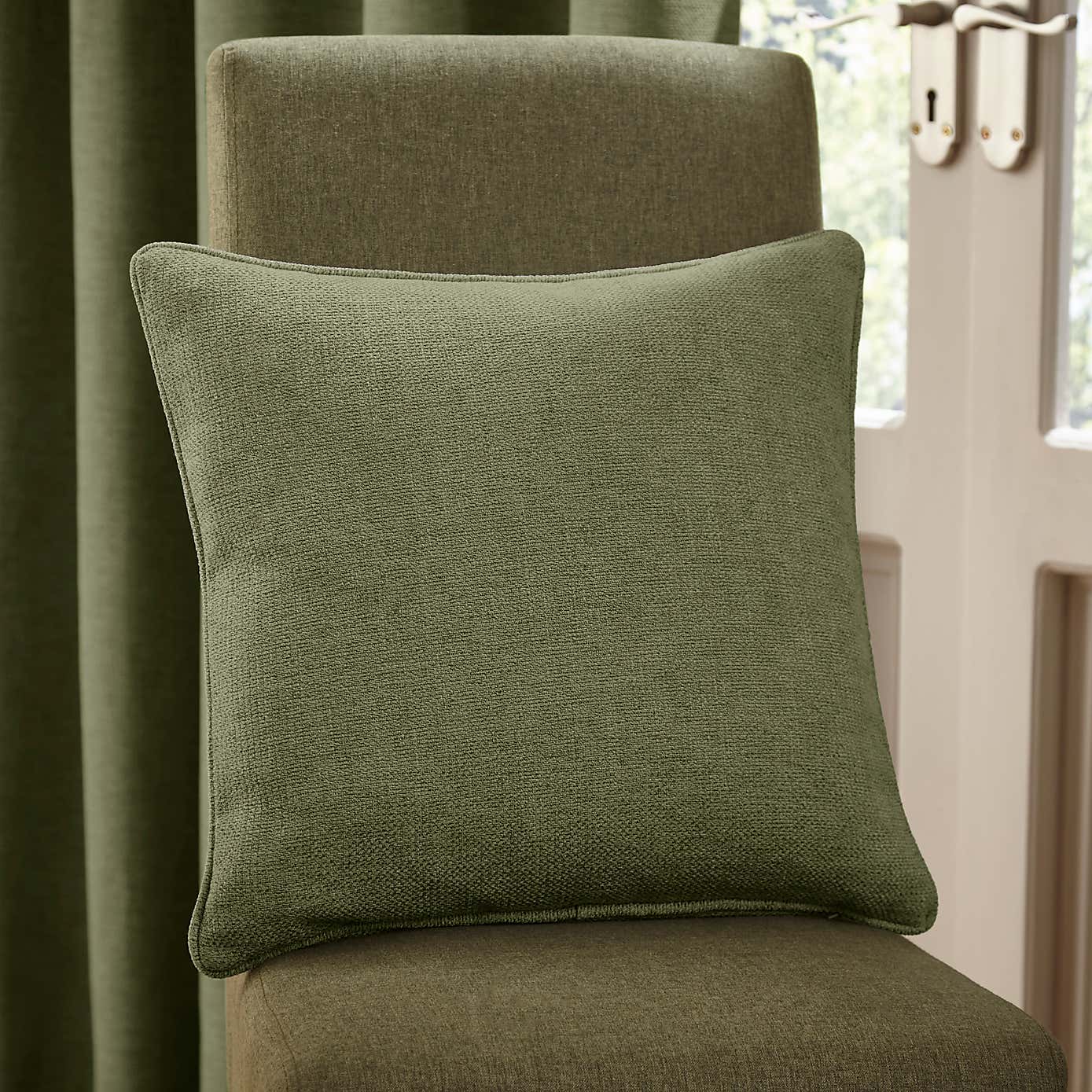 Carousel zoom image position 5 of 6