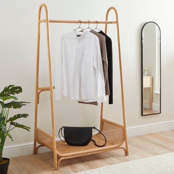 Carousel discount clothes rail