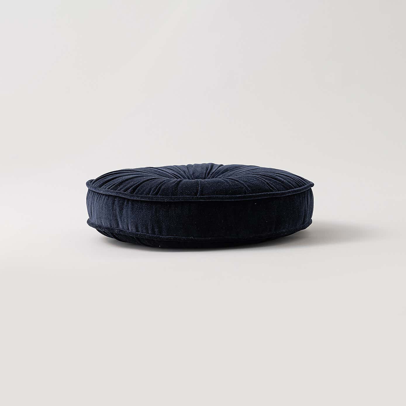 Carousel zoom image position 2 of 3