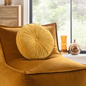 Clara Round Cushion