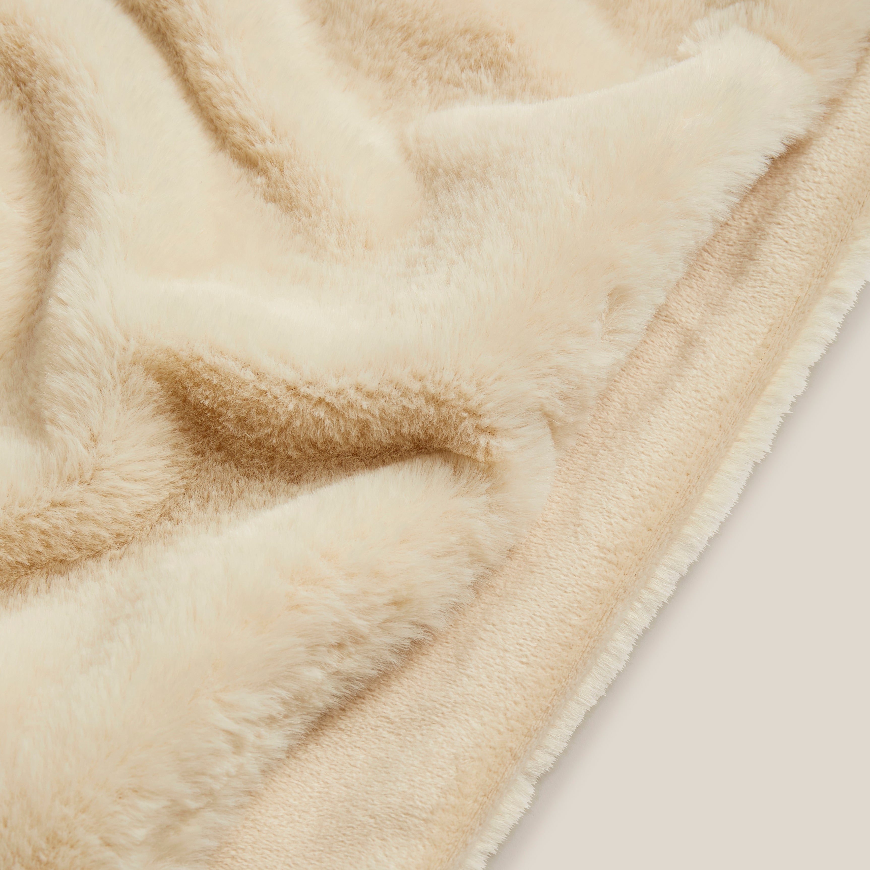 Silky Soft Faux Fur Recycled Throw Dunelm