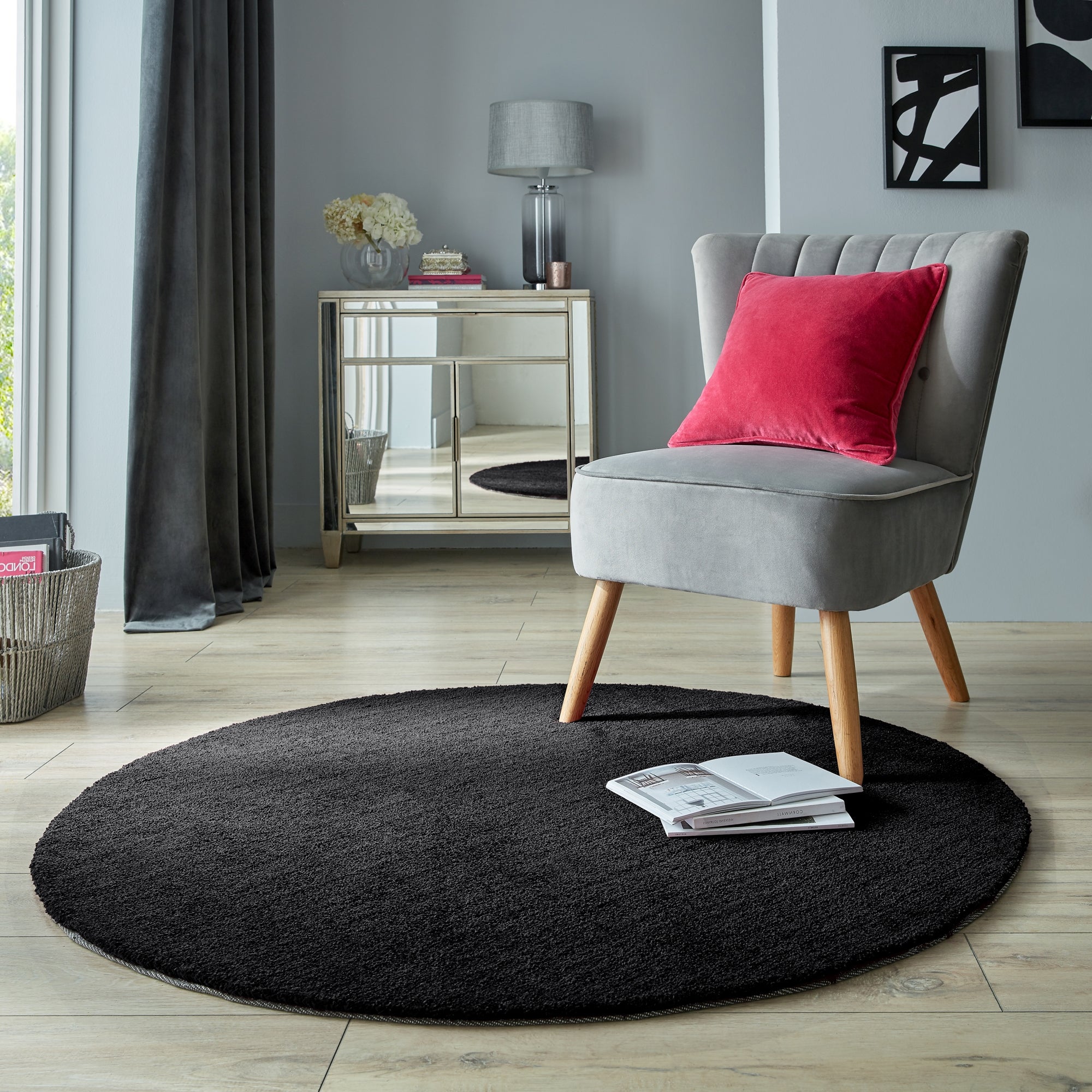 Isla Round Rug Black