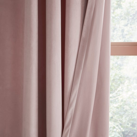 Carousel navigation image position 4 of 8