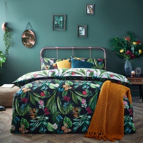 Furn. Azura Dark Bloom Duvet Cover and Pillowcase Set