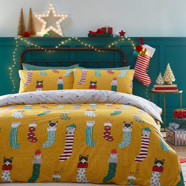 Furn. Meowy Christmas Duvet Cover and Pillowcase Set  undefined