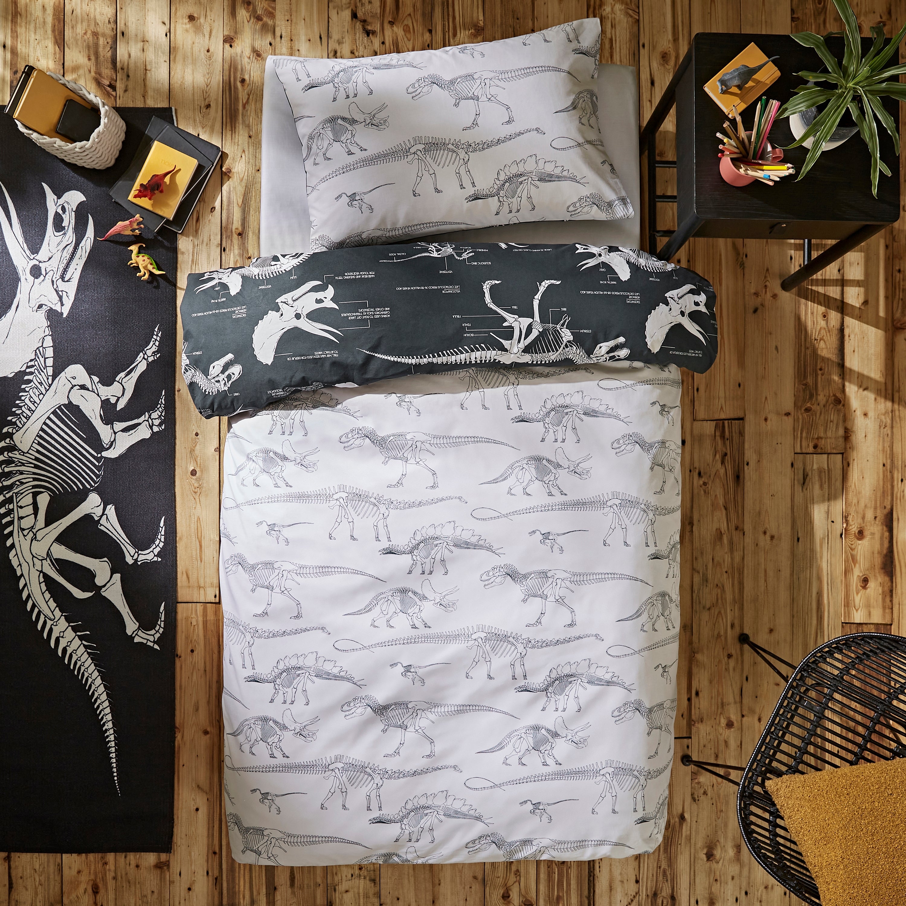 Fossil Forager 100 Cotton Duvet Cover And Pillowcase Set White