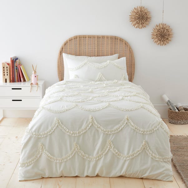 Scallop Ruffle Duvet Cover and Pillowcase Set  undefined