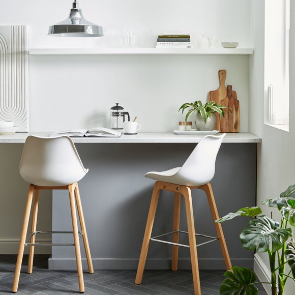 Kitchen bar stools store with backs