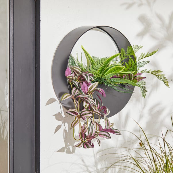 Artificial Black Metal Circle Wall Planter with Foliage image 1 of 2