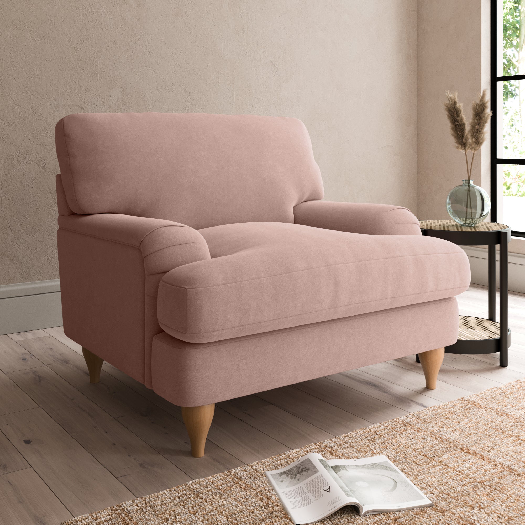 Darwin Armchair Pink