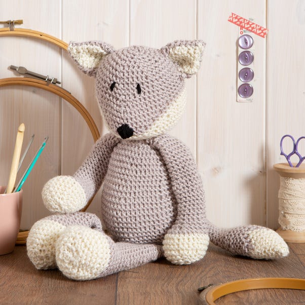 Wool Couture Basil Fox Knitting Kit Pink